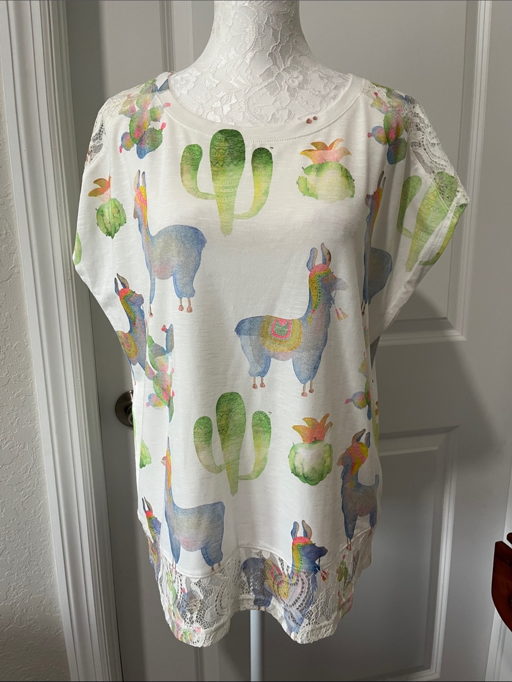 indigo soul Llamas & Cactus Lace-Detail Top with Pastel Print NWOT SZ M